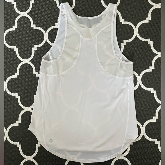Lululemon Sculpt Tank in size small - Picture 4 of 4